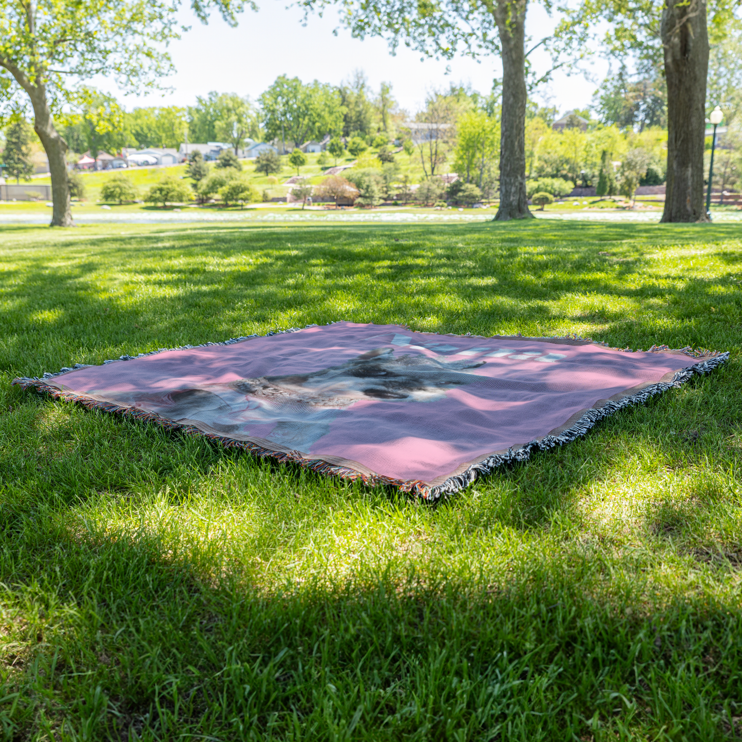 Personalized_Dog_Portrait_Woven_Throw_Bl_Grass_V_Mockup.png