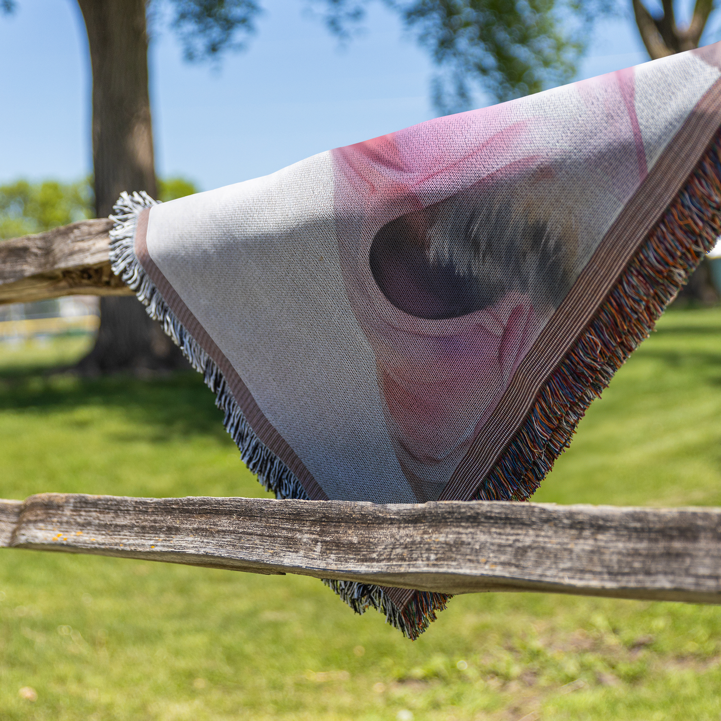 Personalized_Watercolor_Dog_Portrait_Wov_Fence_V_Mockup.png